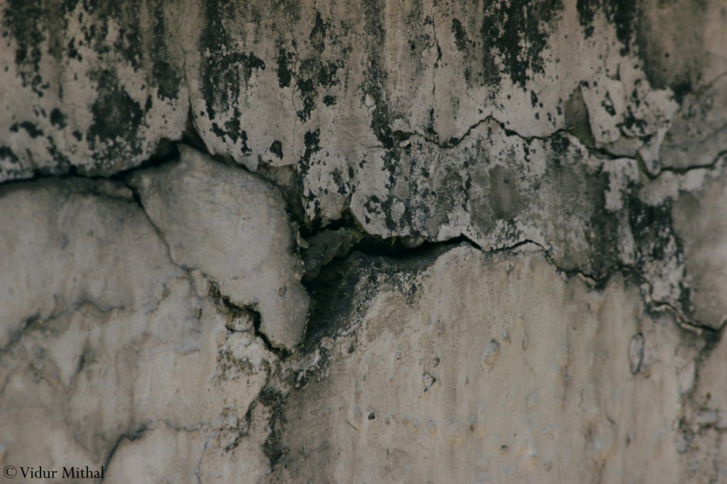 Photograph of a cracked wall