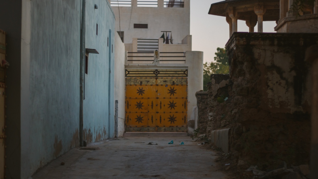 Photograph of a street in Mandawa, Rajasthan